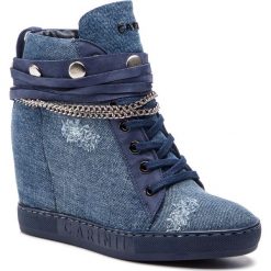 Sneakersy CARINII - B4906 955-000-000-B88. Niebieskie półbuty damskie Carinii, z aplikacjami, ze skóry, bez obcasa, na koturnie, bez zapięcia. W wyprzedaży za 359,00 zł.