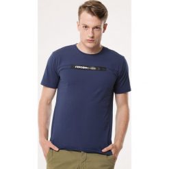 Granatowa Koszulka Participating. Niebieskie koszulki męskie Born2be, xl, bez wzorów, bez kołnierzyka, bez rękawów. Za 19,99 zł.