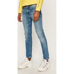 Pepe Jeans - Jeansy Hatch. Niebieskie jeansy męskie Pepe Jeans, bez wzorów. W wyprzedaży za 319,90 zł.