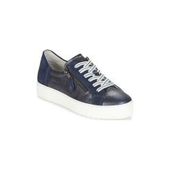 Buty Dorking BOMBAY. Niebieskie trampki i tenisówki damskie marki Dorking, bez wzorów, bez zapięcia. Za 367,20 zł.