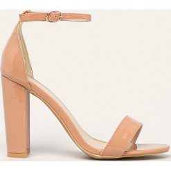 Glamorous - Sandały. Różowe sandały damskie Glamorous, bez wzorów, ze skóry ekologicznej, bez obcasa, na obcasie, na klamry. Za 159,90 zł.