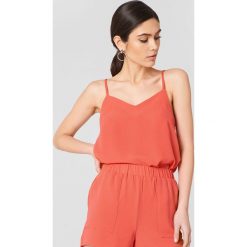 Rut&Circle Top na ramiączkach Emma - Orange. Pomarańczowe topy damskie Rut&Circle, bez wzorów, z okrągłym kołnierzem. W wyprzedaży za 50,47 zł.