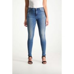 Dżinsy w kolorze niebieskim. Niebieskie jeansy damskie Garcia, xl. W wyprzedaży za 109,95 zł.