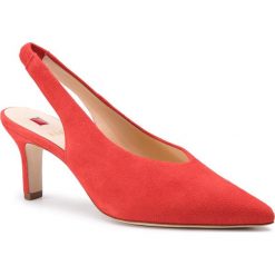 Sandały HÖGL - 7-106762 Scarlet 4300. Czerwone klapki damskie HÖGL, bez wzorów, ze skóry, bez obcasa, na obcasie. W wyprzedaży za 399,00 zł.