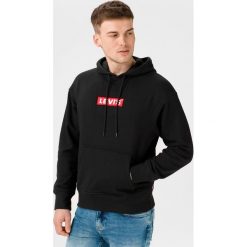 Levi's® Relaxed Graphic Bluza Czarny. Czarne bluzy męskie s, z haftami, z bawełny, bez kołnierzyka, bez rękawów, bez kaptura. Za 309,95 zł.