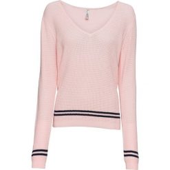Sweter z dekoltem w serek bonprix pastelowy jasnoróżowy - ciemnoniebieski. Różowe swetry damskie bonprix, bez wzorów, bez rękawów, bez kaptura. Za 49,99 zł.