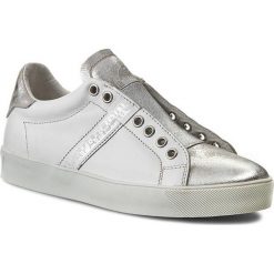 Sneakersy NAPAPIJRI - Minna 12731203 White/Silver N02. Szare półbuty damskie marki Napapijri, na co dzień, bez wzorów, ze skóry, bez obcasa, na płaskiej podeszwie, bez zapięcia. W wyprzedaży za 339,00 zł.