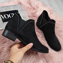 Sztyblety damskie wsuwane czarne Filo Donna. Czarne botki damskie Filo Donna, bez obcasa, bez zapięcia. Za 129,99 zł.