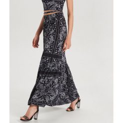 Spódnica maxi z wzorem paisley - Czarny. Czarne spódniczki damskie Cropp, s, bez wzorów, maxi. Za 89,99 zł.