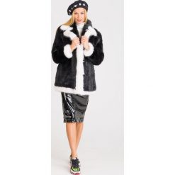 PŁASZCZ Emporio Armani. Płaszcze damskie Emporio Armani, s, bez wzorów, eleganckie. W wyprzedaży za 1324,50 zł.