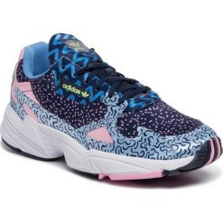 Buty adidas - Falcon W EE7098 Conavy/Globlu/Trupnk. Niebieskie półbuty damskie Adidas, na co dzień, bez wzorów, z tworzywa sztucznego, bez obcasa, na płaskiej podeszwie, bez zapięcia. W wyprzedaży za 309,00 zł.