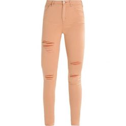 Topshop Tall JAMIE Jeans Skinny Fit dustypink. Pomarańczowe jeansy damskie marki Topshop Tall. W wyprzedaży za 161,85 zł.