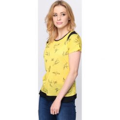 Bluzki asymetryczne: Żółty T-shirt Suit & Tie