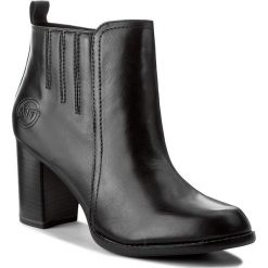 Botki MARCO TOZZI - 2-25002-29 Black Antic 002. Czarne buty zimowe damskie marki Marco Tozzi, z materiału. W wyprzedaży za 229,00 zł.