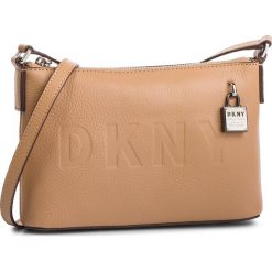 Torebka DKNY - Commuter-Sm R84EA893 Lette LAT. Pomarańczowe listonoszki damskie DKNY, bez wzorów, ze skóry, bez dodatków. W wyprzedaży za 389,00 zł.