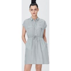 Sukienka mini z elastyczną talią - Turkusowy. Niebieskie sukienki damskie Sinsay, s, bez wzorów, bez kołnierzyka, bez rękawów, mini. Za 59,99 zł.