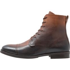 Zign Botki sznurowane cognac. Brązowe botki męskie marki Zign, na sznurówki. Za 379,00 zł.