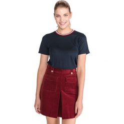 Tommy Hilfiger Koszulka Niebieski. Niebieskie koszulki damskie TOMMY HILFIGER, xs, bez wzorów, z lyocellu, bez kołnierzyka, z krótkim rękawem. Za 268,95 zł.