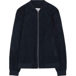 Kurtka typu bomber z imitacji zamszu. Kurtki męskie Pull&Bear. Za 82,90 zł.