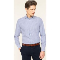 Koszula Tommy Hilfiger Tailored Poplin Stripe Classic TT0TT06461. Niebieskie koszule męskie Tommy Hilfiger Tailored, m, bez wzorów, z bawełny, casualowe, bez kołnierzyka, bez rękawów. W wyprzedaży za 199,00 zł.