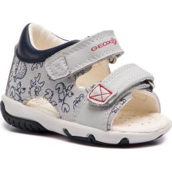 Sandały GEOX - B Sand.Elba B. A B92L8A 01054 C1297 M Lt Grey/Navy. Szare sandały dziewczęce Geox, z materiału. W wyprzedaży za 139,00 zł.