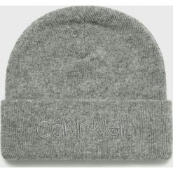 Calvin Klein - Czapka. Szare czapki męskie marki Calvin Klein, z wiskozy. W wyprzedaży za 129,90 zł.