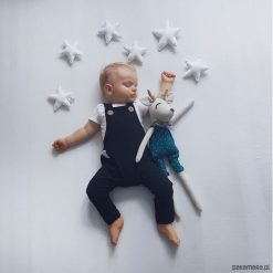 Ogrodniczki CZARNE. Czarne spodnie niemowlęce Pakamera, z dresówki. Za 79,00 zł.