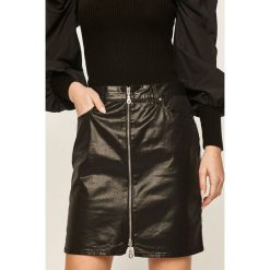 Answear - Spódnica. Czarne spódniczki damskie ANSWEAR, na co dzień, s, bez wzorów, z elastanu, casualowe, mini, proste. W wyprzedaży za 69,90 zł.