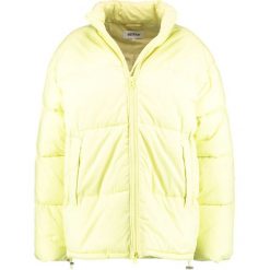 Weekday EARTH JACKET LIMITED EDITION Płaszcz puchowy greenish yellow. Żółte płaszcze damskie puchowe marki Weekday, s, z materiału. W wyprzedaży za 374,25 zł.