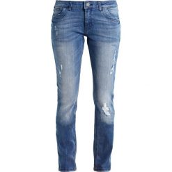 Q/S designed by Jeansy Slim Fit blue denim. Niebieskie jeansy damskie relaxed fit marki Q/S designed by. W wyprzedaży za 135,85 zł.