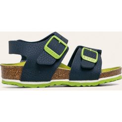 Birkenstock - Sandały dziecięce New York. Niebieskie sandały chłopięce Birkenstock, ze skóry ekologicznej, na klamry. Za 219,90 zł.