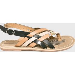 Pepe Jeans - Sandały. Pomarańczowe klapki damskie Pepe Jeans, bez wzorów, z jeansu, bez obcasa, na obcasie. W wyprzedaży za 249,90 zł.