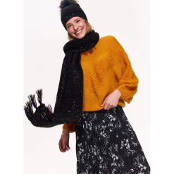 SZALIK Z KOLOROWYMI WSTAWKAMI. Czarne kominy damskie Top Secret, z dzianiny. W wyprzedaży za 39,99 zł.