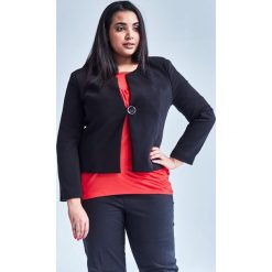 Czarny klasyczny, damski żakiet w dużych rozmiarach OVERSIZE PLUS SIZE WIOSNA. Czarne żakiety damskie Moda Size Plus Iwanek, na wiosnę, plus size, bez wzorów, z poliesteru, eleganckie, bez rękawów, bez kaptura. Za 149,00 zł.
