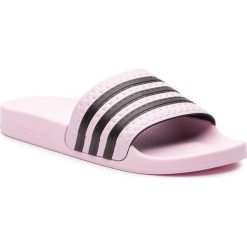 Klapki adidas - adilette W CG6148 Clpink/Clpink/Cblack. Różowe klapki damskie Adidas, bez wzorów, ze skóry ekologicznej, bez obcasa. W wyprzedaży za 149,00 zł.