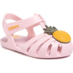 Sandały ZAXY - Sweet Fruit Baby 82863 Roz/Zolty 50839 FF385010. Różowe sandały dziewczęce Zaxy, z tworzywa sztucznego, bez zapięcia. W wyprzedaży za 99,00 zł.