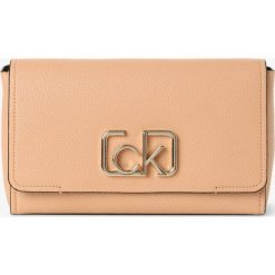 Calvin Klein - Torebka damska, beżowy. Brązowe torebki klasyczne damskie Calvin Klein, bez wzorów, ze skóry, na ramię, bez dodatków. Za 649,95 zł.
