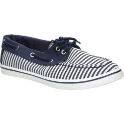 Granatowe trampki w paski slip on Mckey DTN115/16NV. Szare trampki i tenisówki damskie Mckey, w paski, z paskami. Za 28,99 zł.