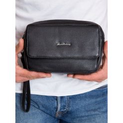 Saszetka męska skórzana Pierre Andreus 317 czarna. Czarne torby męskie skórzane PIERRE ANDREUS, bez wzorów. Za 119,99 zł.