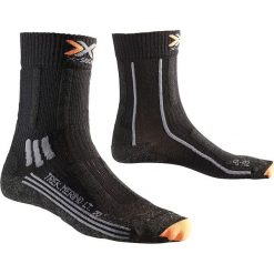 Skarpety trekkingowe "Trekking Merino Light" w kolorze czarno-szarym. Szare skarpetki damskie X SOCKS, bez wzorów. W wyprzedaży za 51,95 zł.