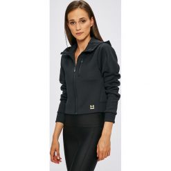 Under Armour - Bluza. Czarne bluzy damskie z kapturem marki Under Armour, s, z elastanu. W wyprzedaży za 349,90 zł.