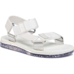 Sandały MELISSA - Papete + Rider Good Ti 32930 White/Clear 52063. Białe klapki damskie Melissa, bez wzorów, z tworzywa sztucznego, bez obcasa. Za 319,00 zł.