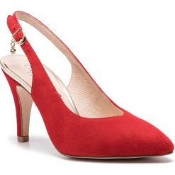 Sandały CAPRICE - 9-29602-22 Red Suede 524. Czerwone klapki damskie Caprice, bez wzorów, ze skóry, bez obcasa, na obcasie. W wyprzedaży za 189,00 zł.