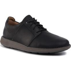 Półbuty CLARKS - Un Larvik Lace 261445777 Black Leather. Czarne półbuty męskie Clarks, na co dzień, bez wzorów, ze skóry ekologicznej, eleganckie, bez zapięcia. W wyprzedaży za 329,00 zł.