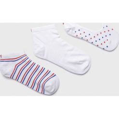Tommy Hilfiger - Skarpetki (3-pack). Białe skarpetki damskie z elastanu. W wyprzedaży za 49,90 zł.