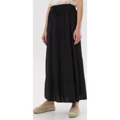 Czarna Spódnica Juline. Czarne spódniczki damskie Born2be, xl, bez wzorów, maxi. W wyprzedaży za 49,99 zł.