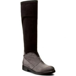 Kozaki CARINII - B3624 G65-E17-000-B42. Czarne bez kategorii marki Carinii, z materiału, na obcasie. W wyprzedaży za 309,00 zł.