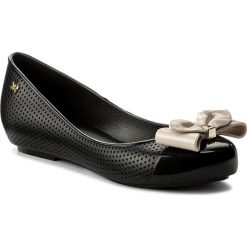 Baleriny ZAXY - New Pop Beauty Fem 82353 Blach/Beige 20855 AA285073 02966. Czarne baleriny damskie Zaxy, bez wzorów, z tworzywa sztucznego, klasyczne, bez obcasa, na płaskiej podeszwie, bez zapięcia. W wyprzedaży za 149,00 zł.