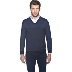 Sweter belton w serek granatowy. Niebieskie swetry męskie Recman, m, bez wzorów, z dekoltem w serek, bez kaptura. Za 169,00 zł.