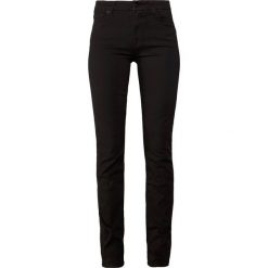 7 for all mankind KIMMIE STRAIGHT Jeansy Straight Leg black denim. Czarne jeansy damskie marki 7 for all mankind. W wyprzedaży za 510,95 zł.